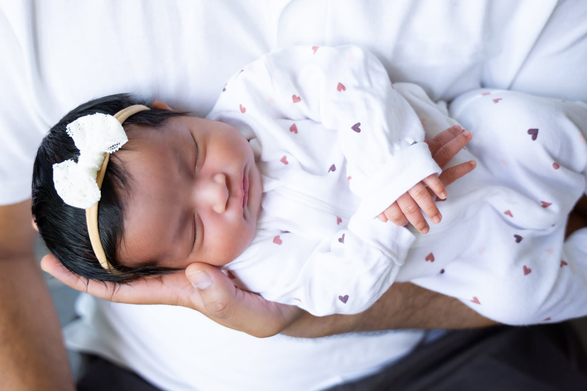 In-home newborn photographer in Montreal for $250